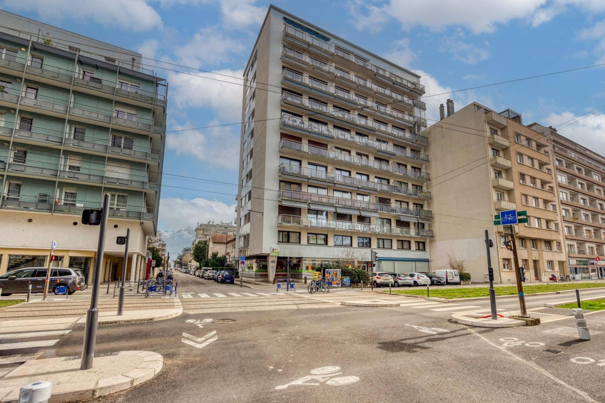 Apartamento Chez Flo Grenoble Exterior foto